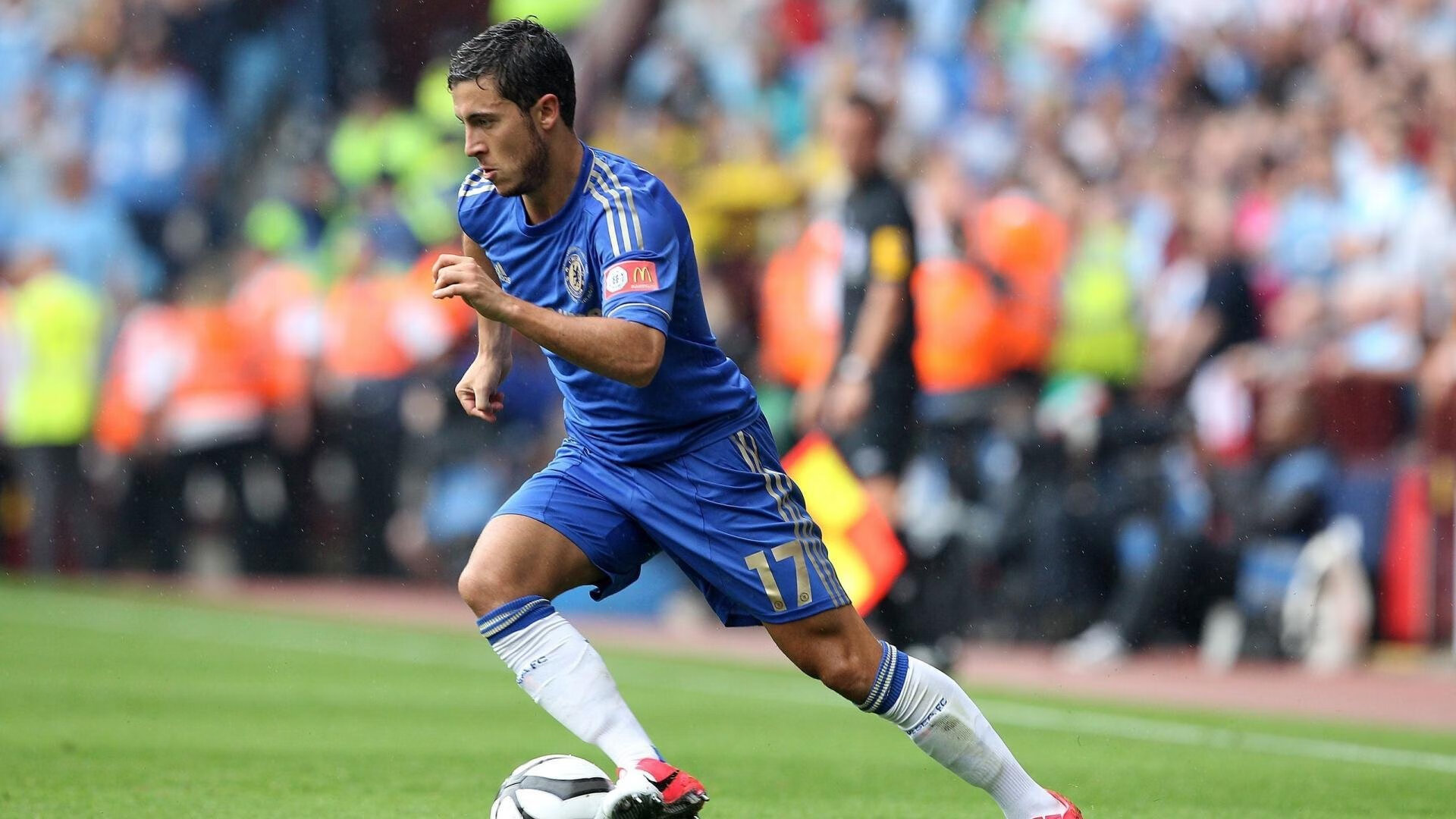 奥康纳的踢球技术成袋鼠队进攻的一大亮点，袋鼠和奥康的哪个档次高些